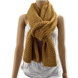 Look Golden Straw Knit Scarf OS